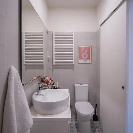 Historic Stay, Classic Details, Life *