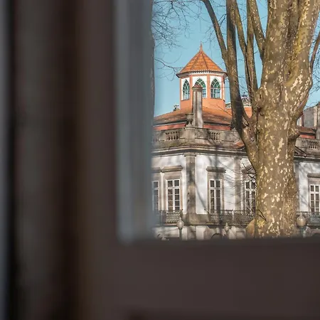 Historic Stay, Classic Details, Life Appartamento *