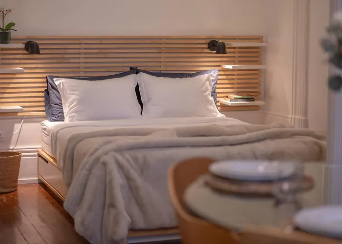 Historic Stay, Classic Details, Life